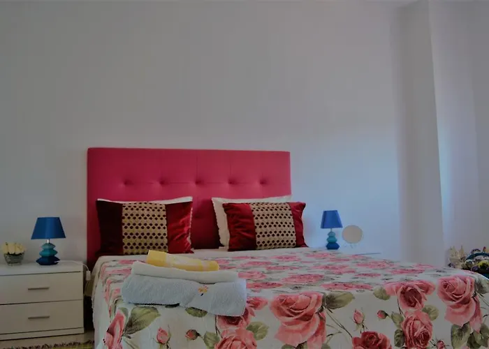 Ricardo Holidays At Nazaré